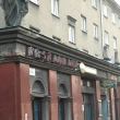 Za�l� sl�va ne�n� na n�m. Budovatel�