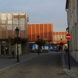 Socialistick� z�stavba  v Hrn���sk� ulici.  rok 2008